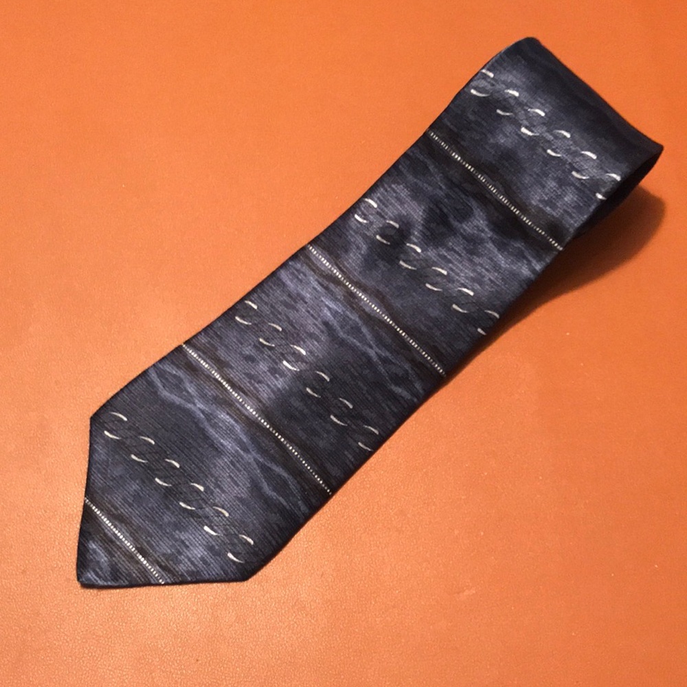 Arrow XLong silk tie